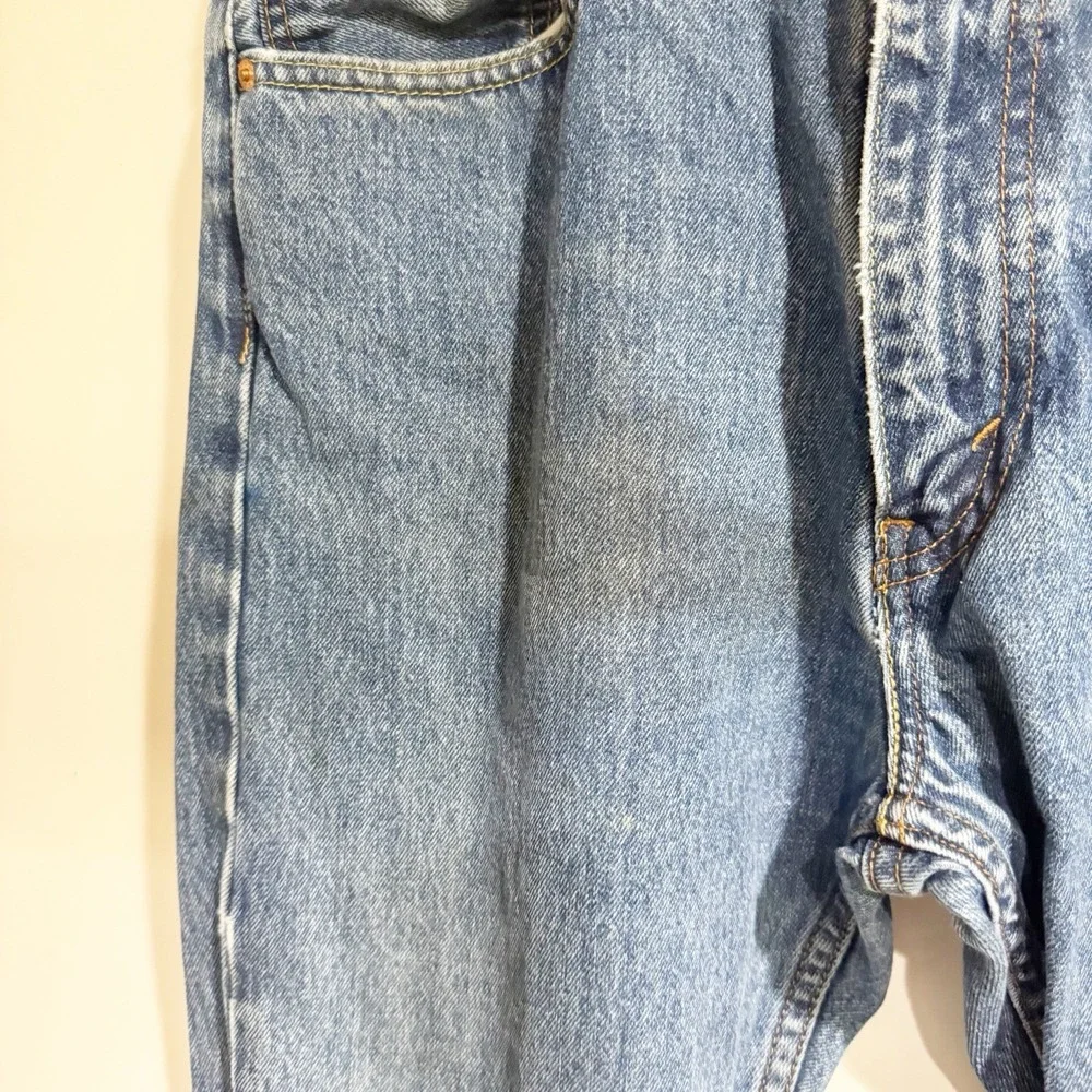 Levi's men's jeans 505 size 36 x 32 Blue Zipper Fly